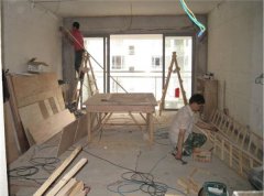 每块板之间要预留2~3