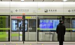 承“对劲+欣喜”的办事