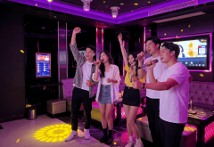 <b>长沙五一广场附近的一家自帮KTV包厢</b>